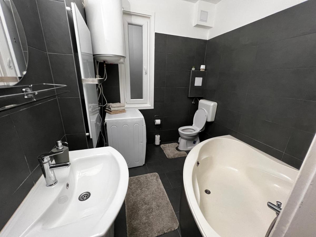Dave Apartman 2 Szeged Buitenkant foto
